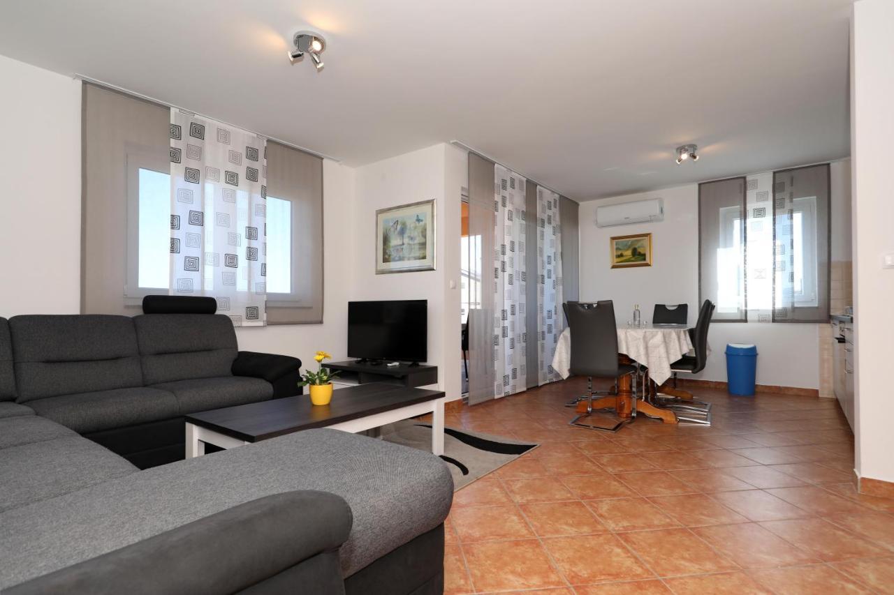 פרקו Apartment Dora מראה חיצוני תמונה