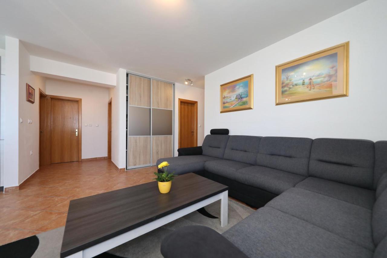 פרקו Apartment Dora מראה חיצוני תמונה